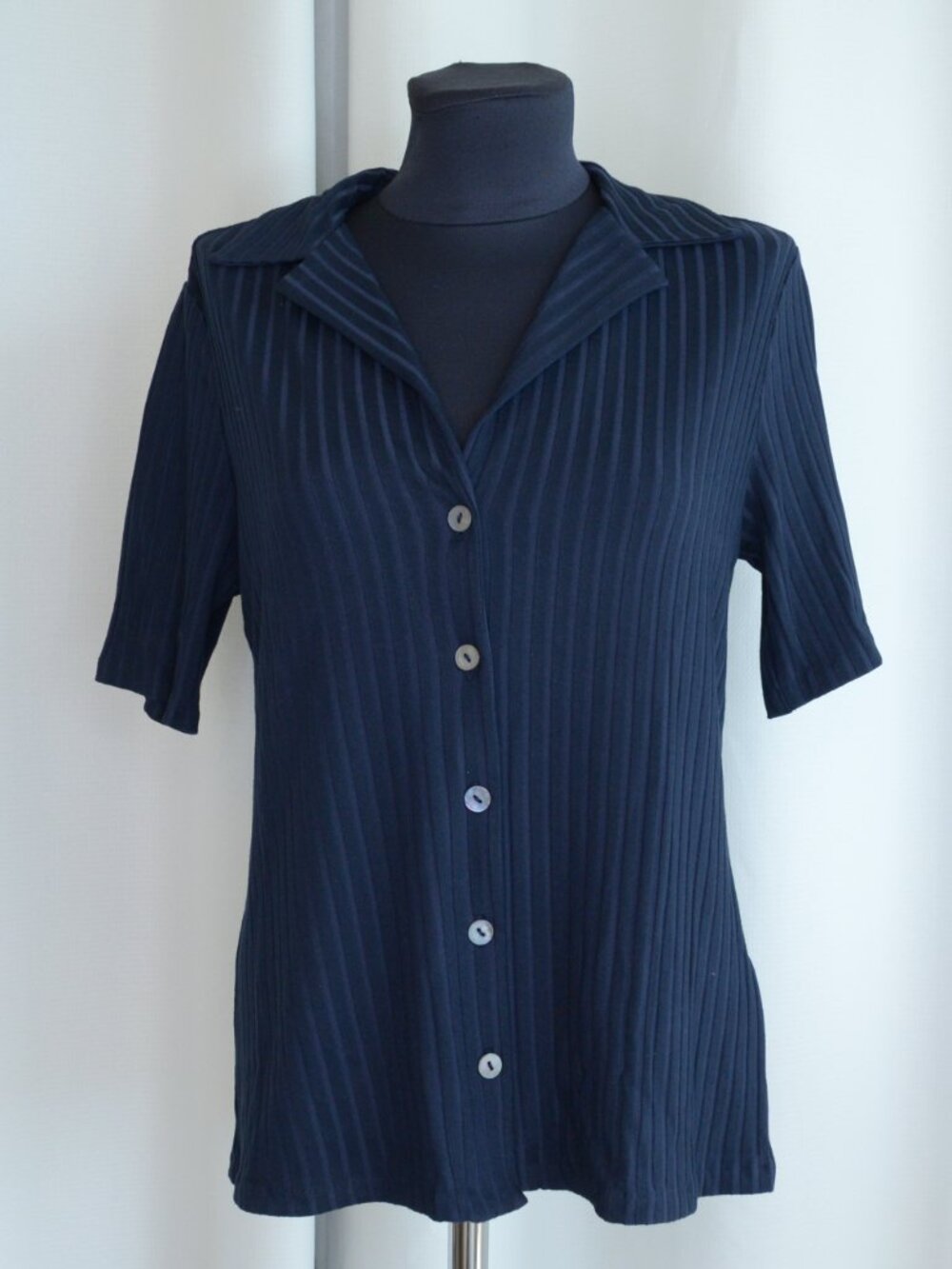 NWT Banana Republic Navy Ribbed Button Up Shirt Sz M - Picture 2 of 7